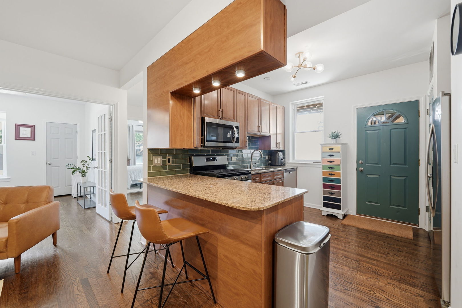 1733 W Catalpa Avenue Unit: 1