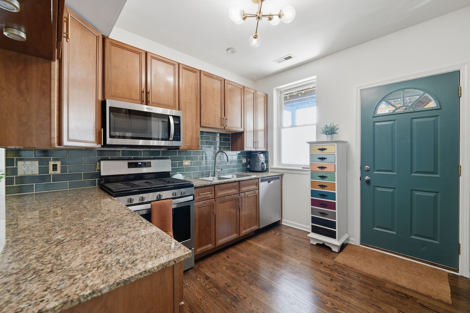 1733 W Catalpa Avenue Unit: 1