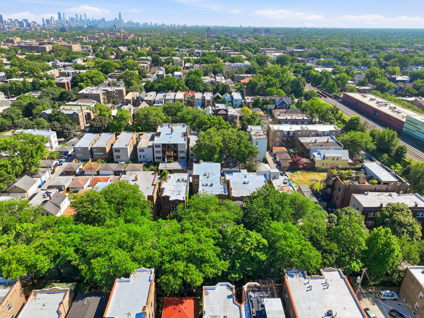 1733 W Catalpa Avenue Unit: 1
