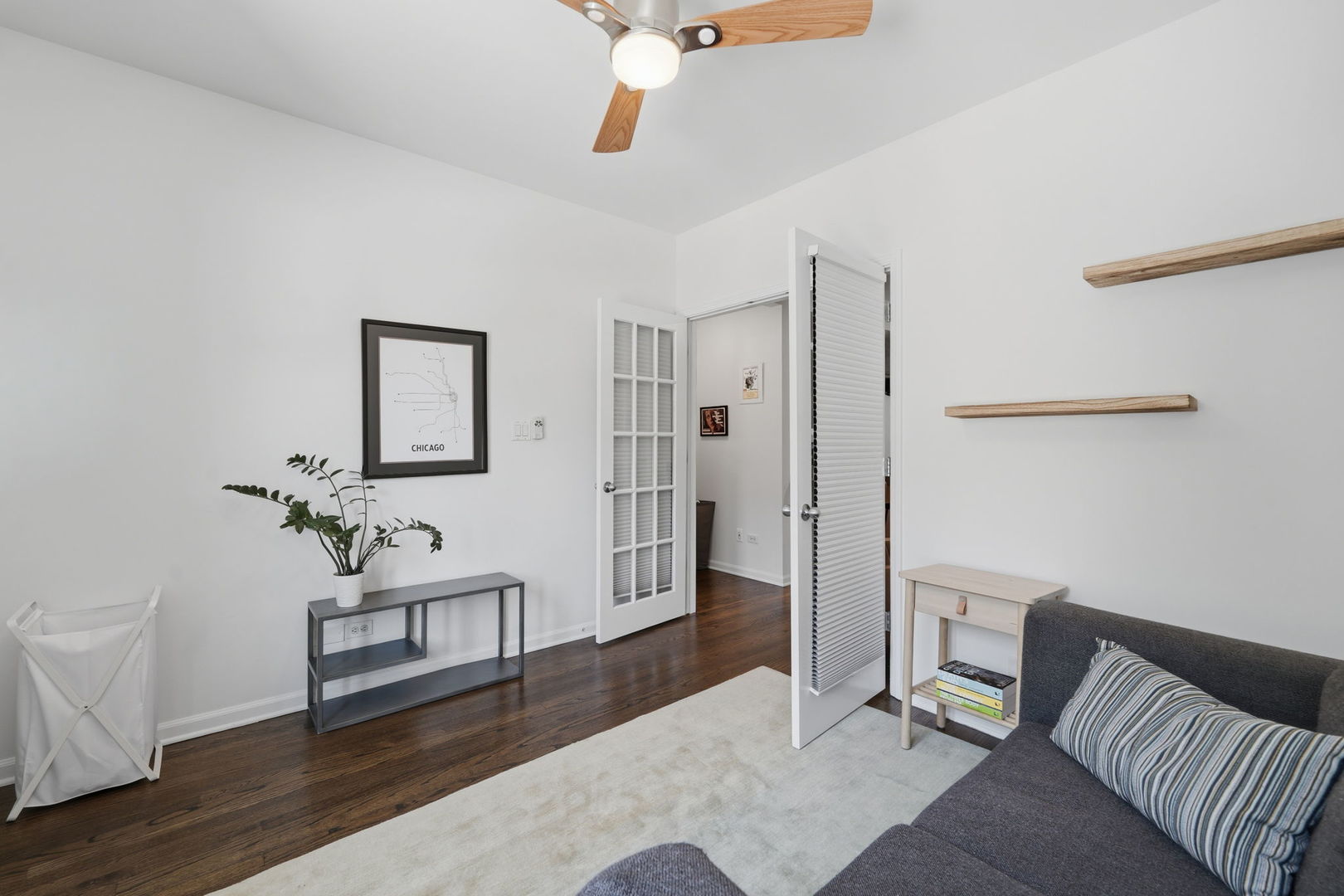1733 W Catalpa Avenue Unit: 1