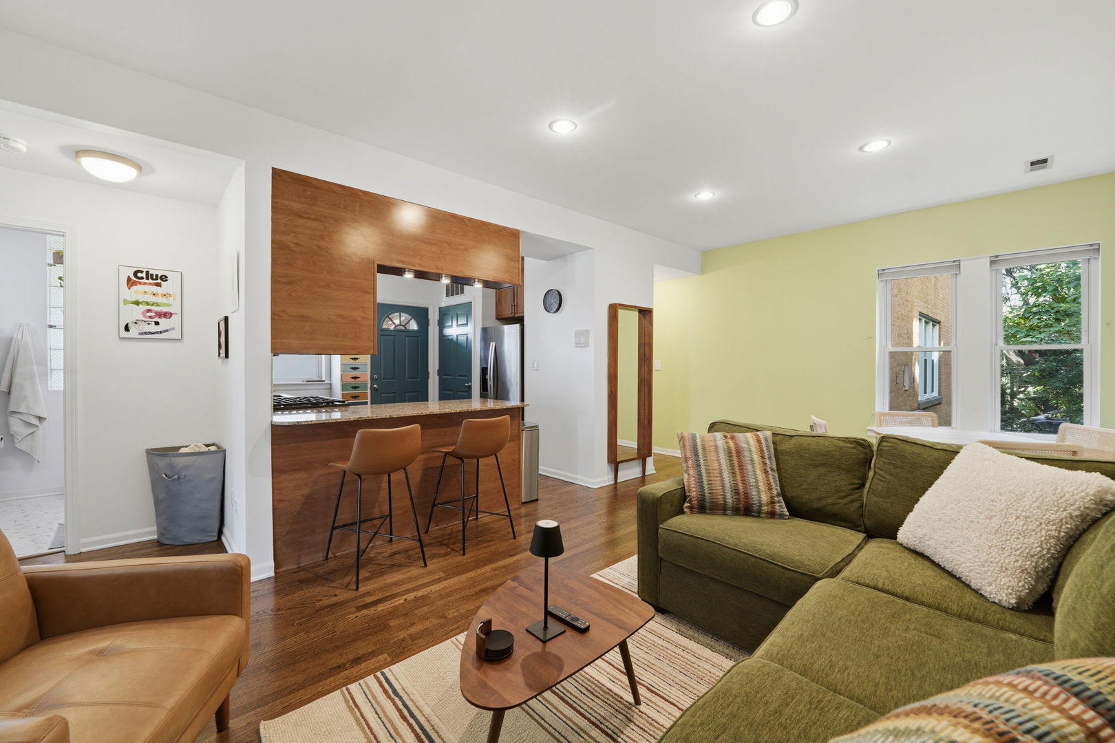 1733 W Catalpa Avenue Unit: 1