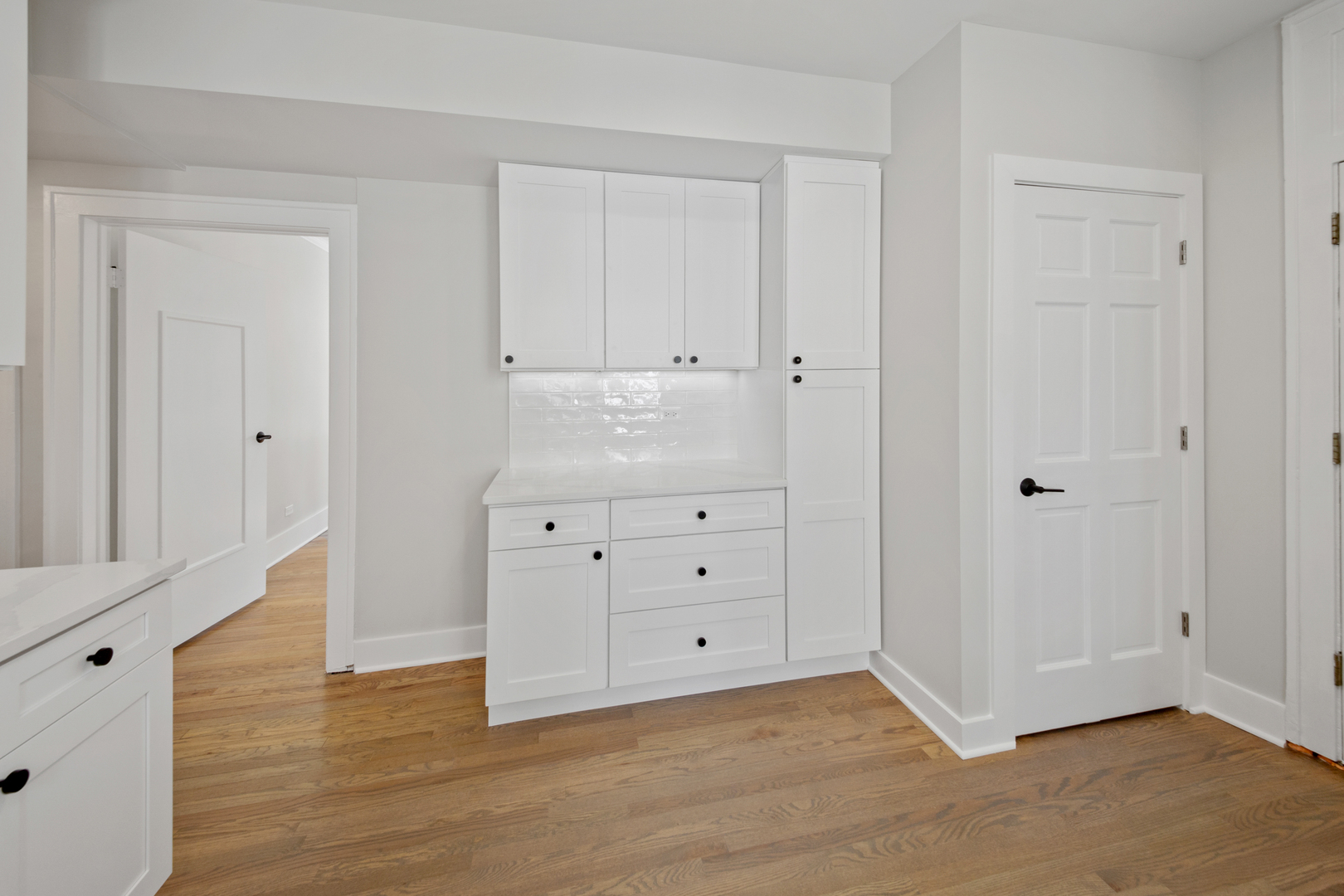 4834 N Springfield Avenue Unit: 2
