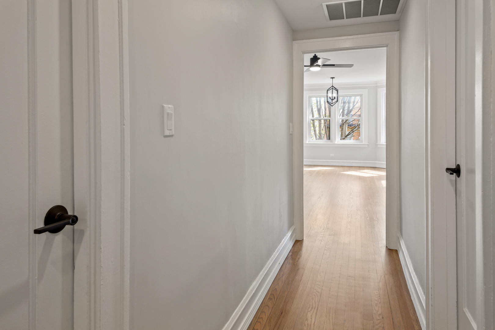 4834 N Springfield Avenue Unit: 2