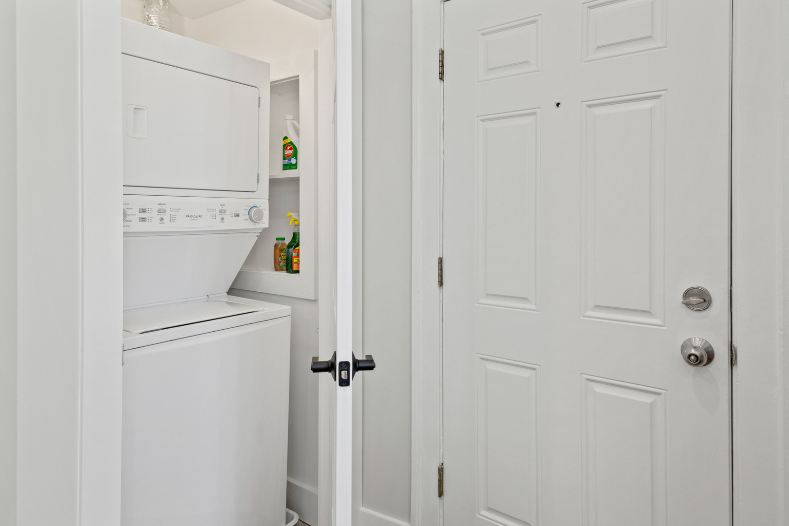 4834 N Springfield Avenue Unit: 2