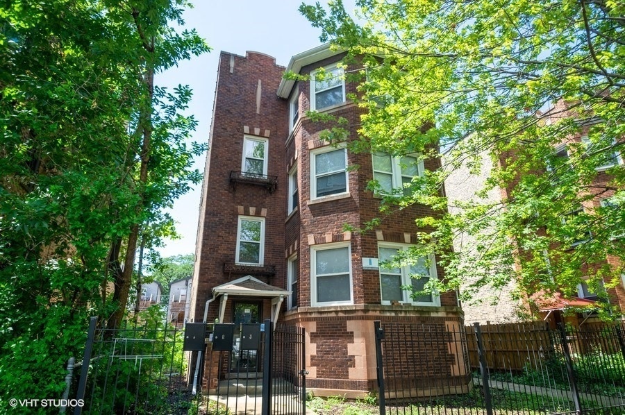 4834 N Springfield Avenue Unit: 2