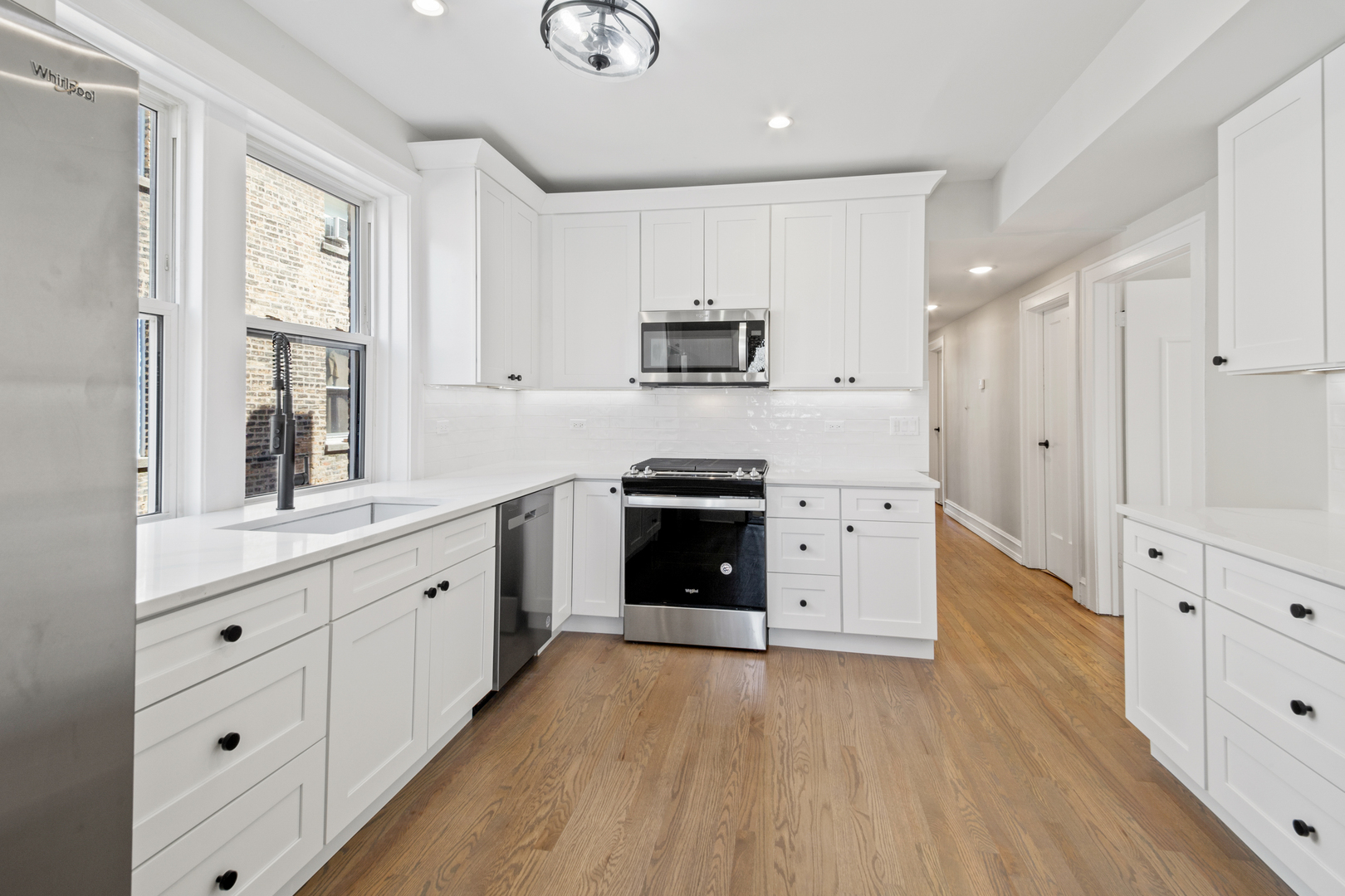 4834 N Springfield Avenue Unit: 2