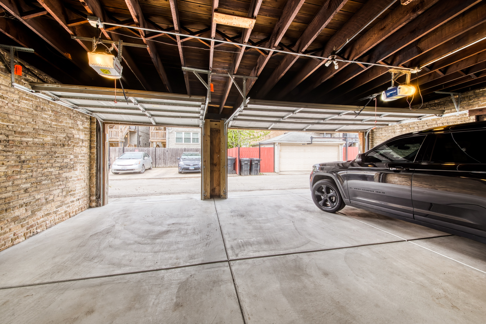 4834 N Springfield Avenue Unit: 2