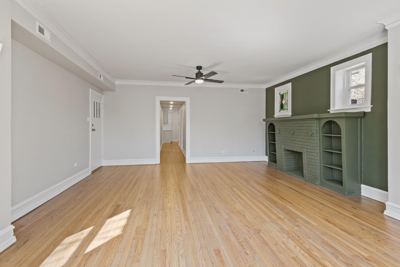 4834 N Springfield Avenue Unit: 2