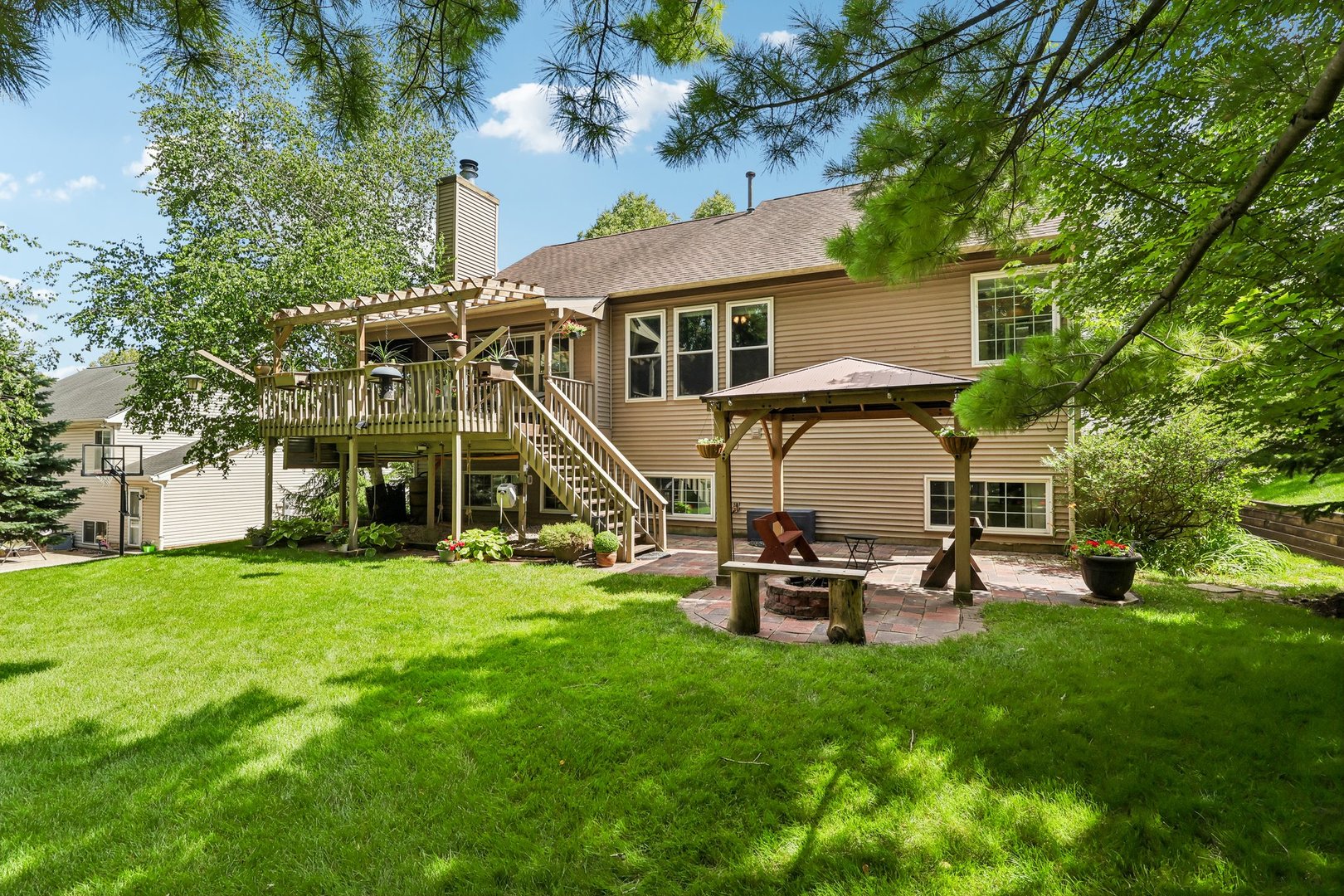 442 Harbor Drive