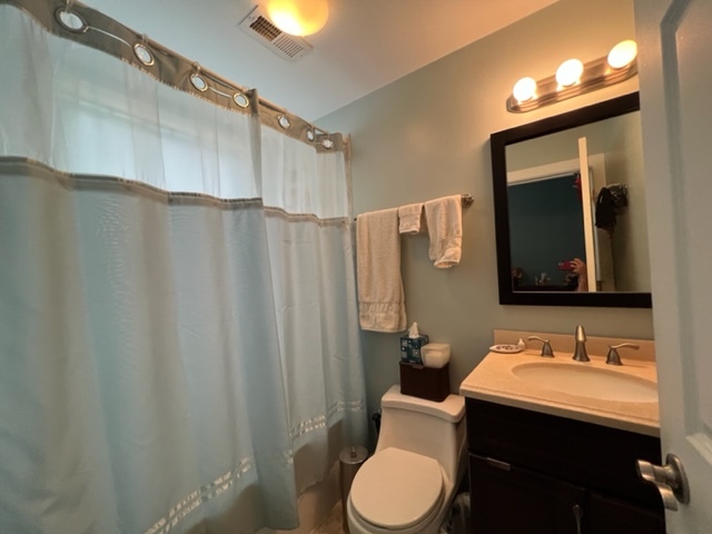 4855 N Springfield Avenue Unit: 2