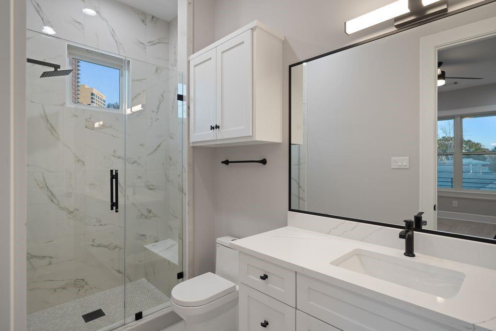 2046 Macarthur Street