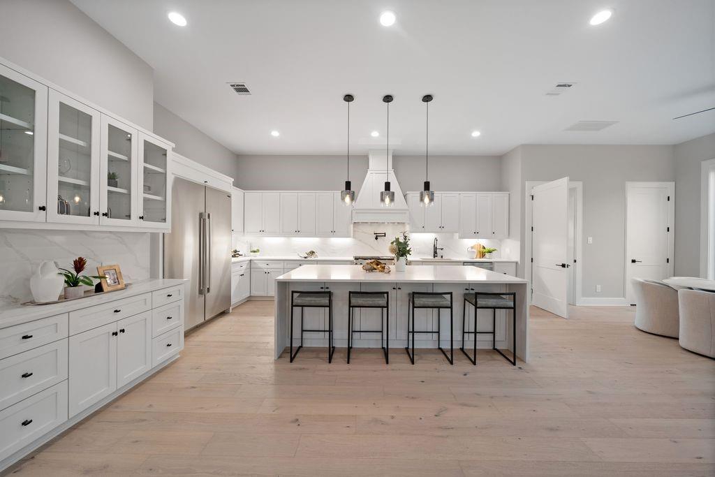 2046 Macarthur Street