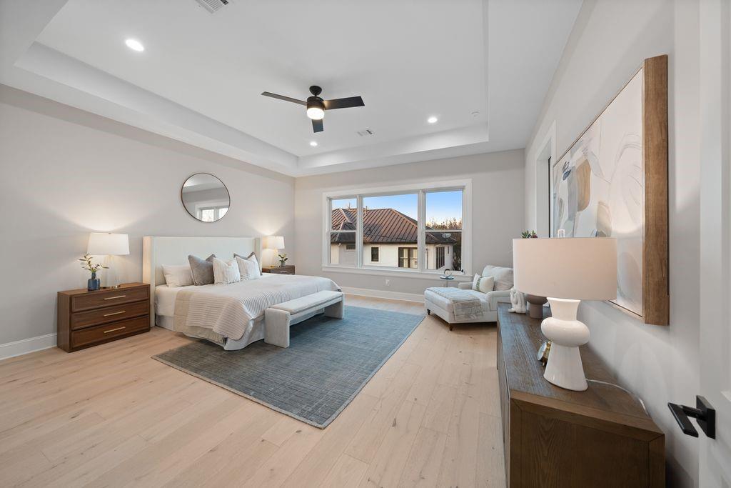 2046 Macarthur Street