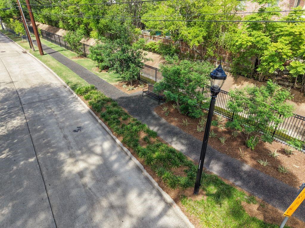 3702 Sunset Boulevard