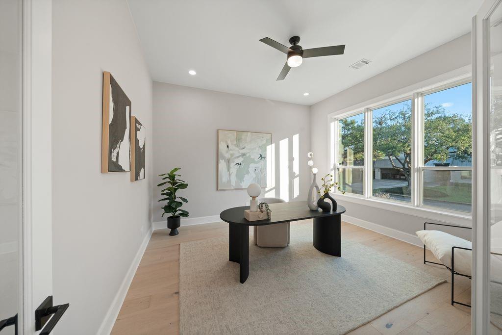 2046 Macarthur Street