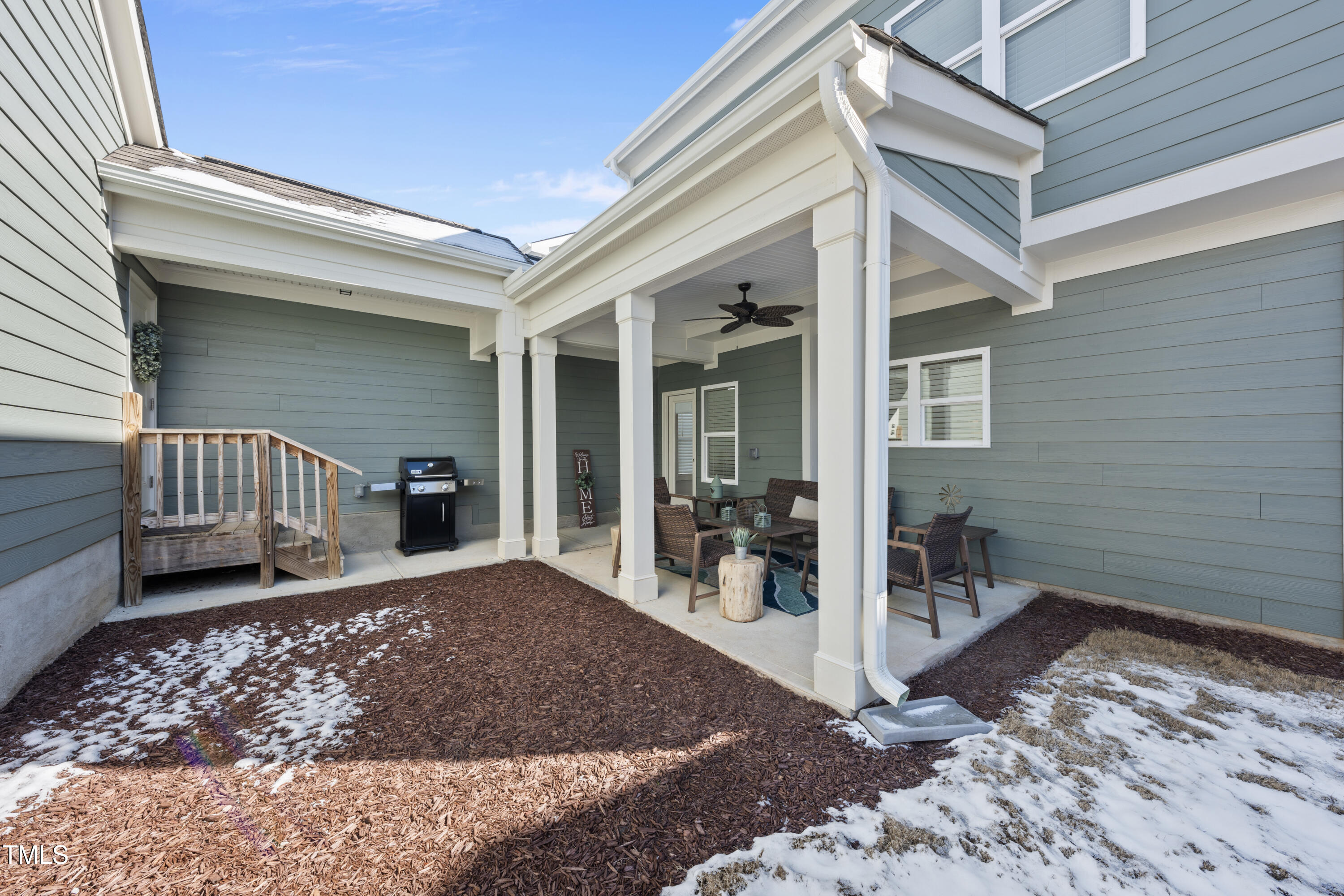 1148 Gloriosa Street