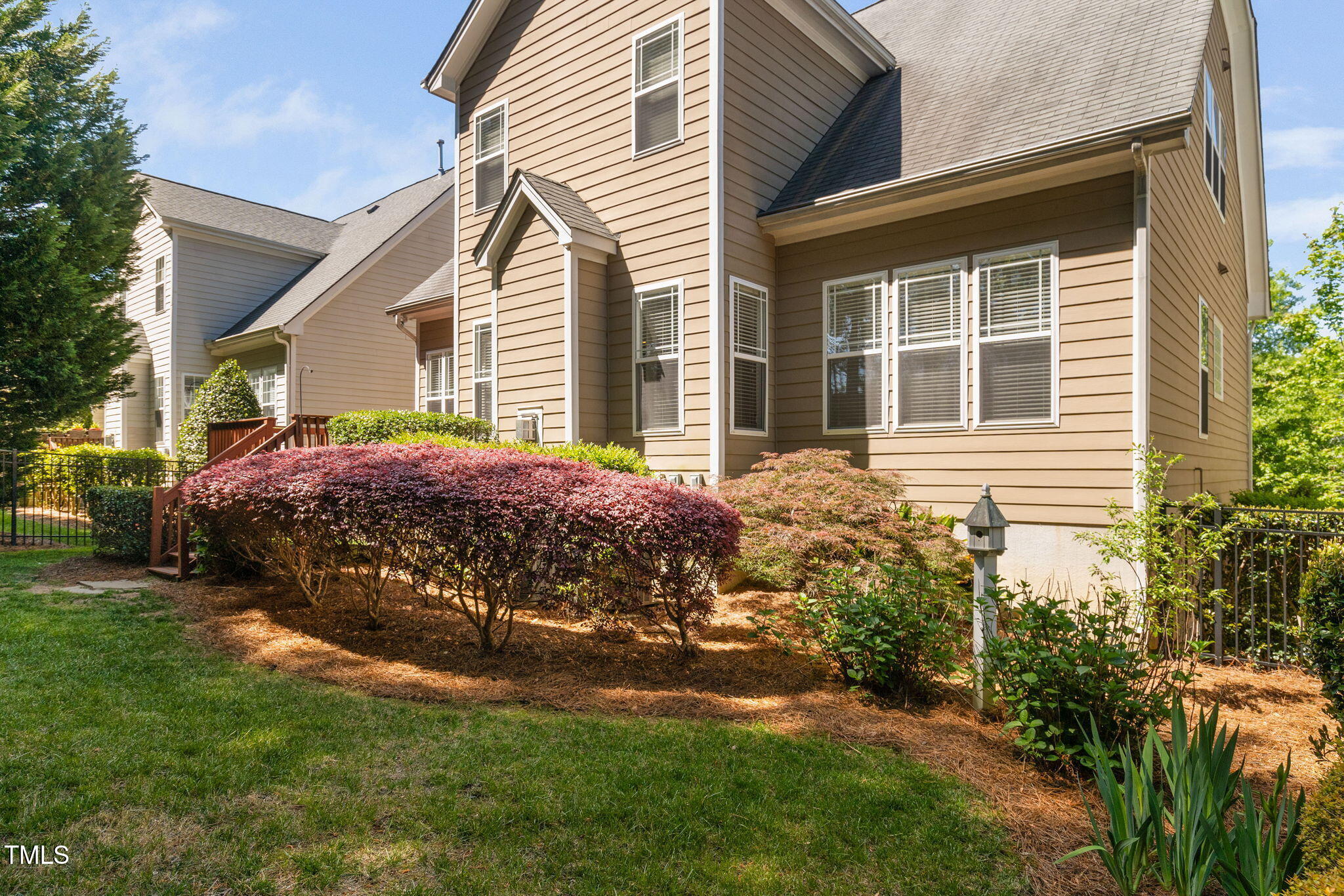 1100 Dotson Way