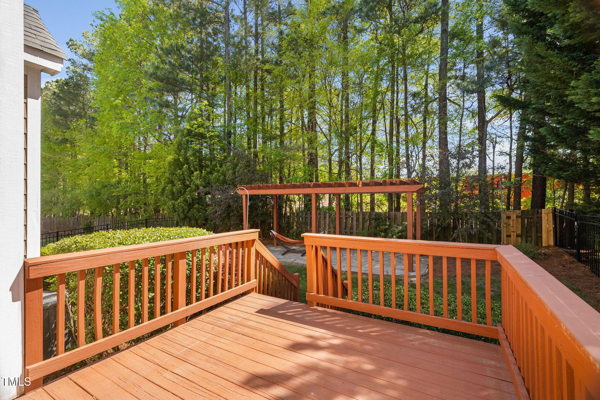 1100 Dotson Way