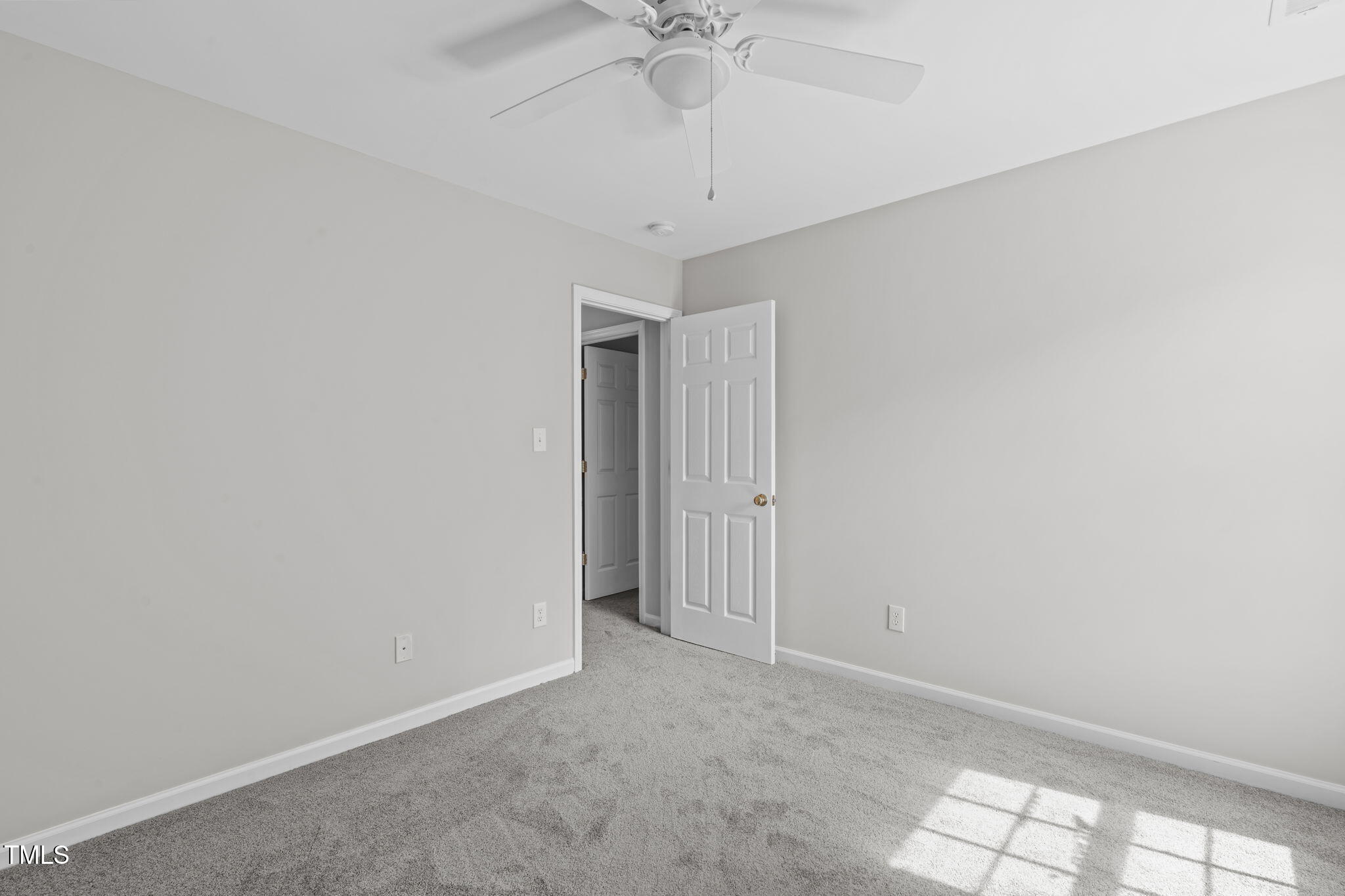3005 Moretz Court