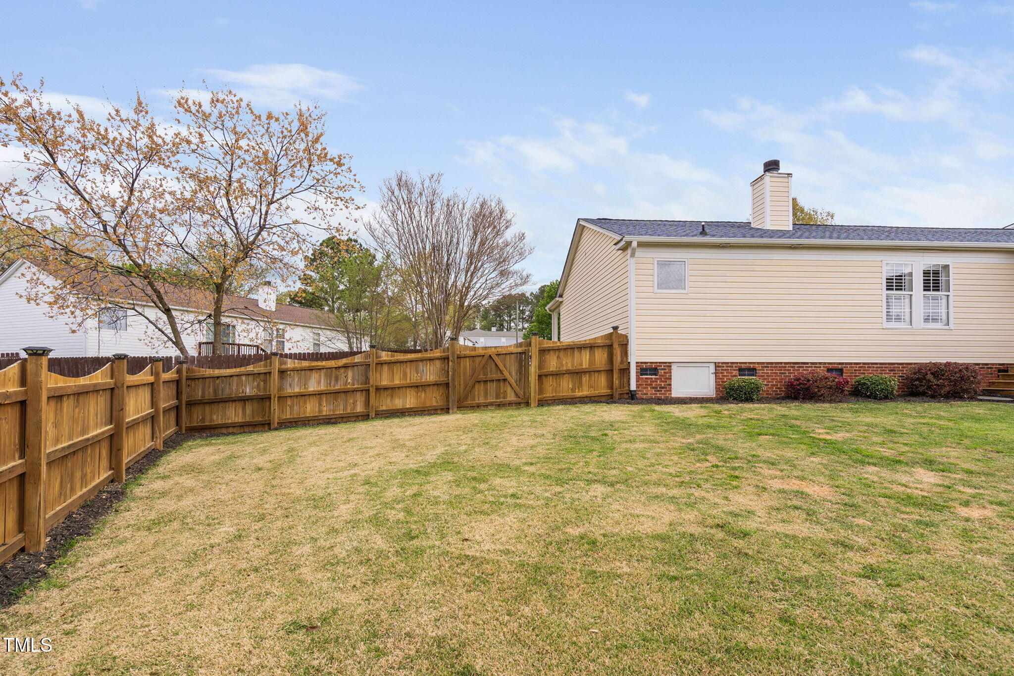 1202 Lexington Ridge Lane