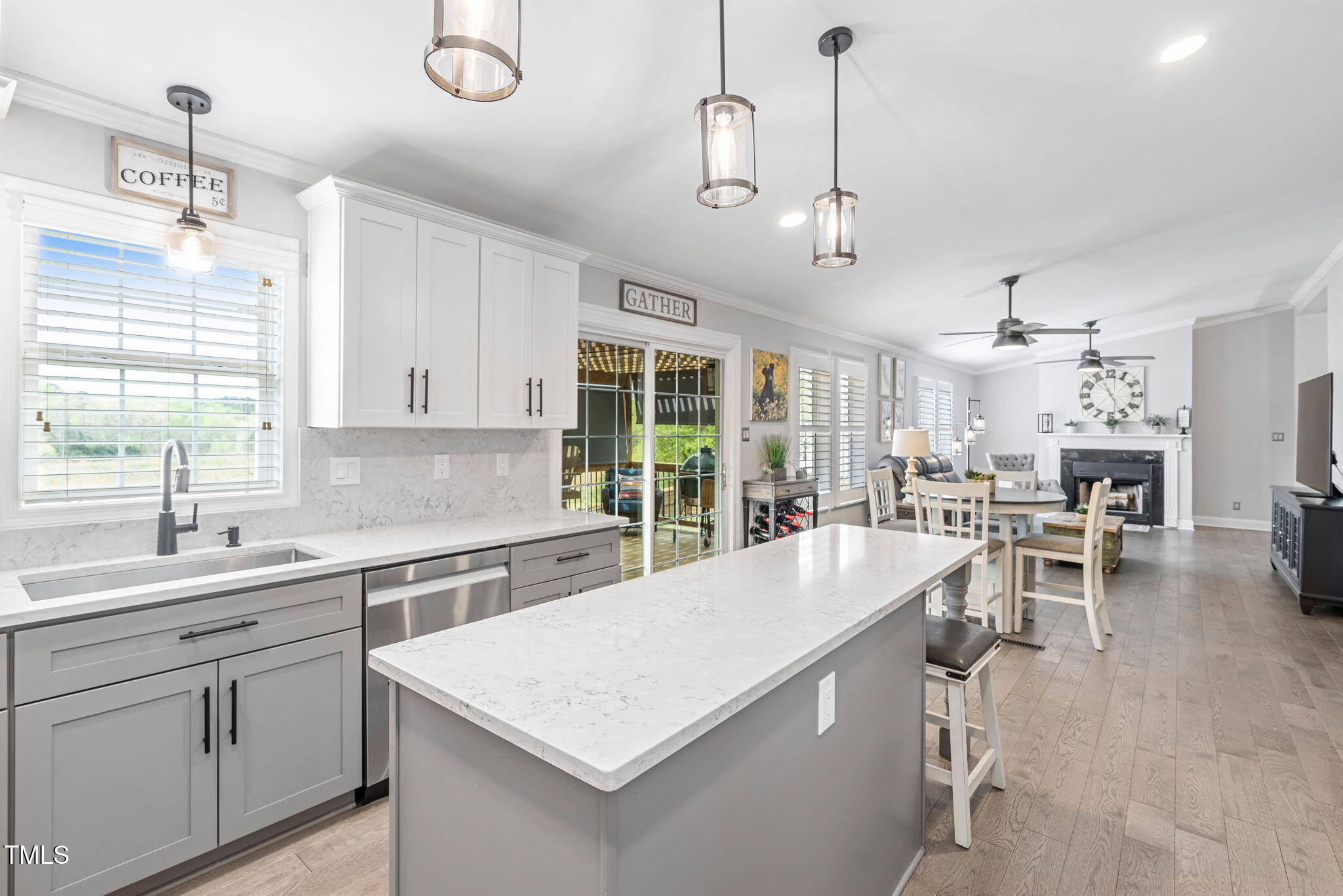 1202 Lexington Ridge Lane