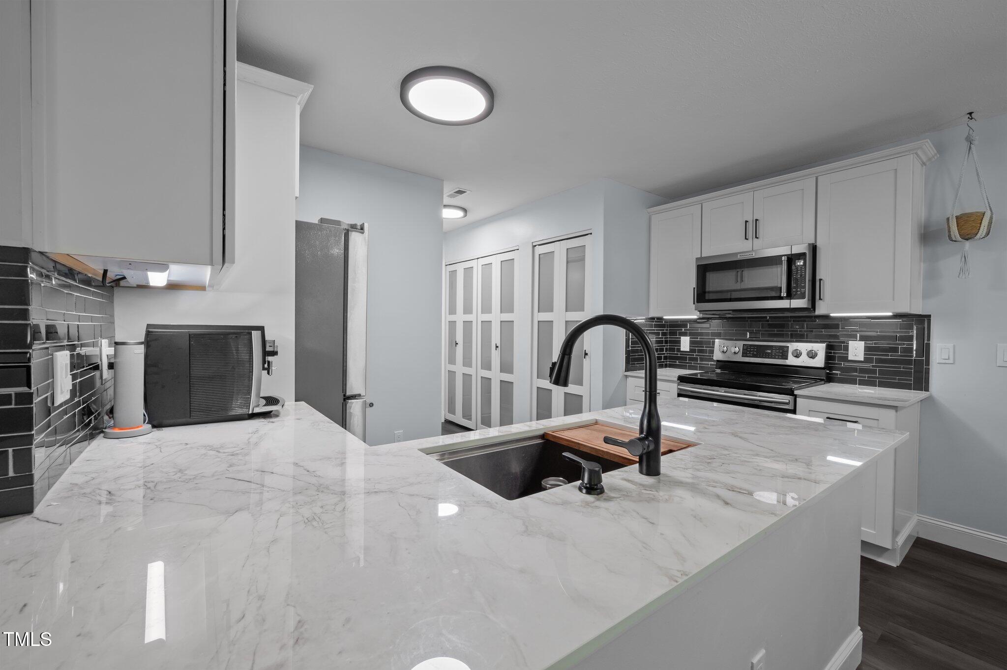 109 Gladstone Drive