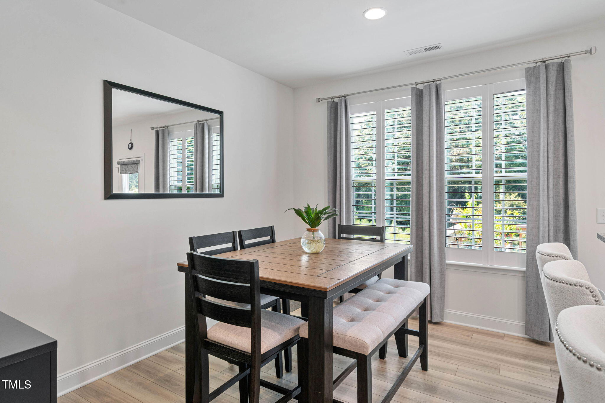 4514 Queen Pierrette Street