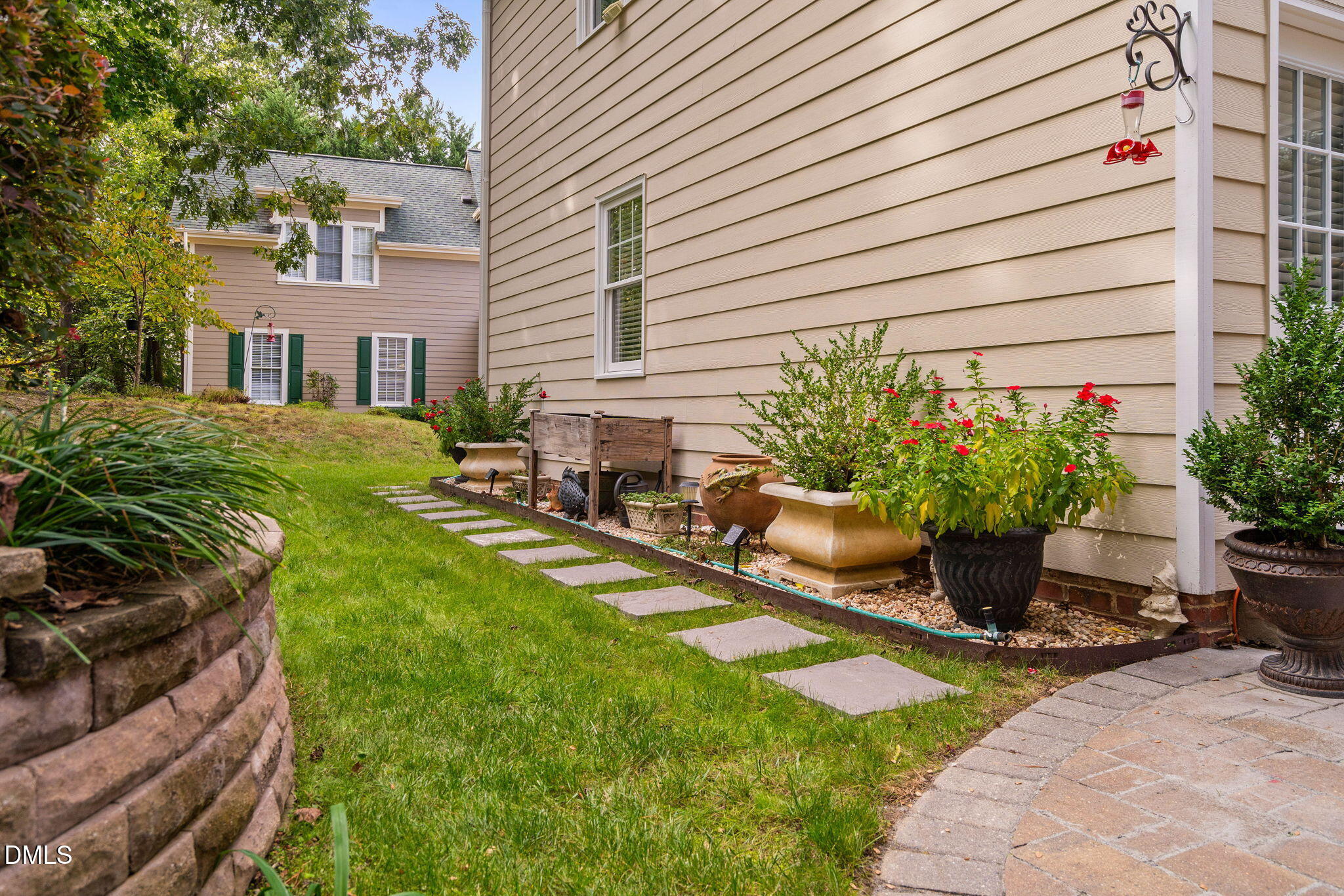 203 Walford Way