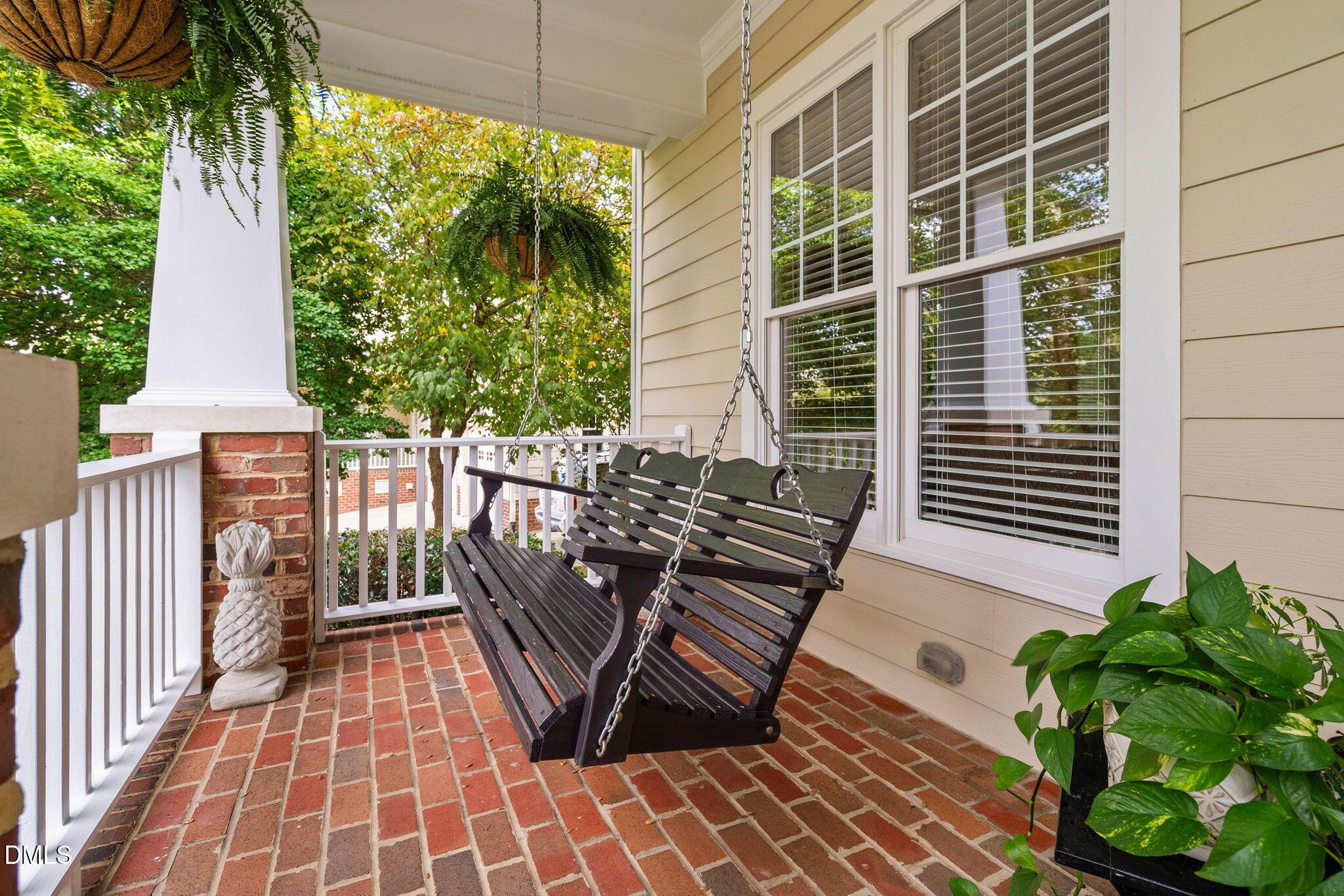 203 Walford Way