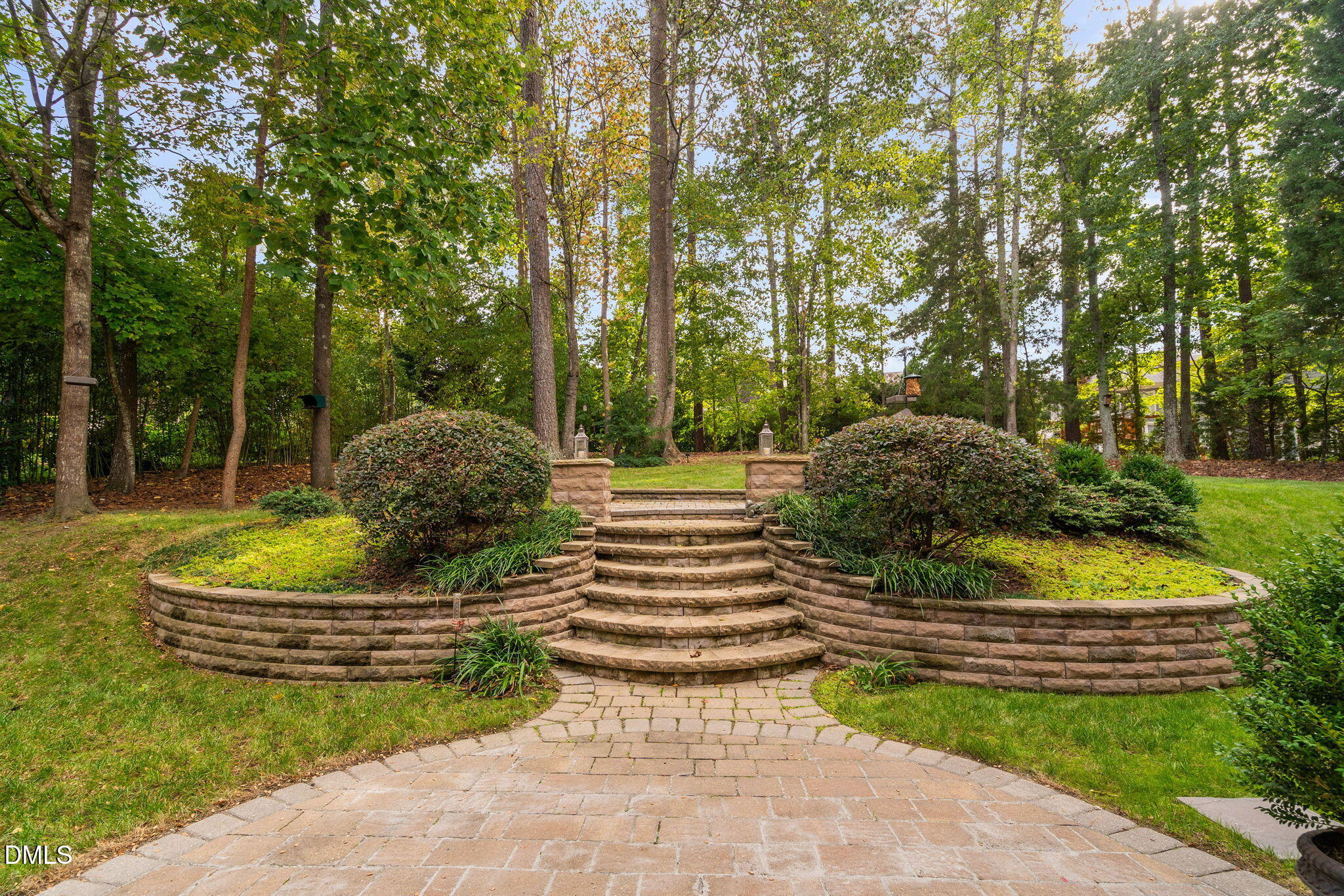 203 Walford Way