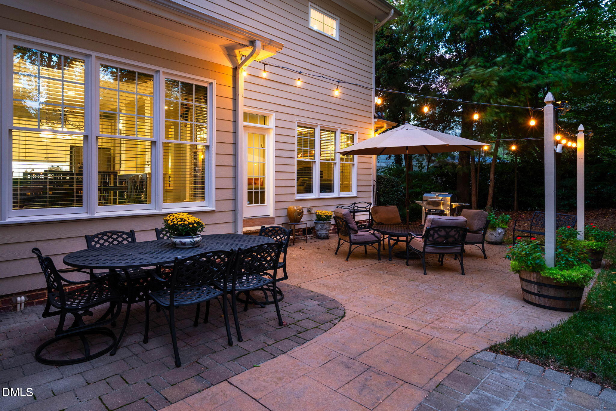 203 Walford Way