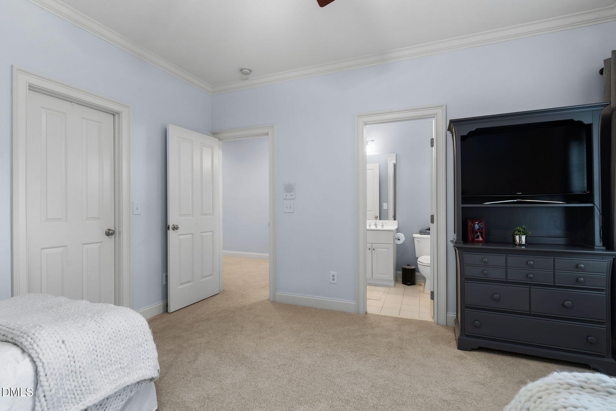 203 Walford Way