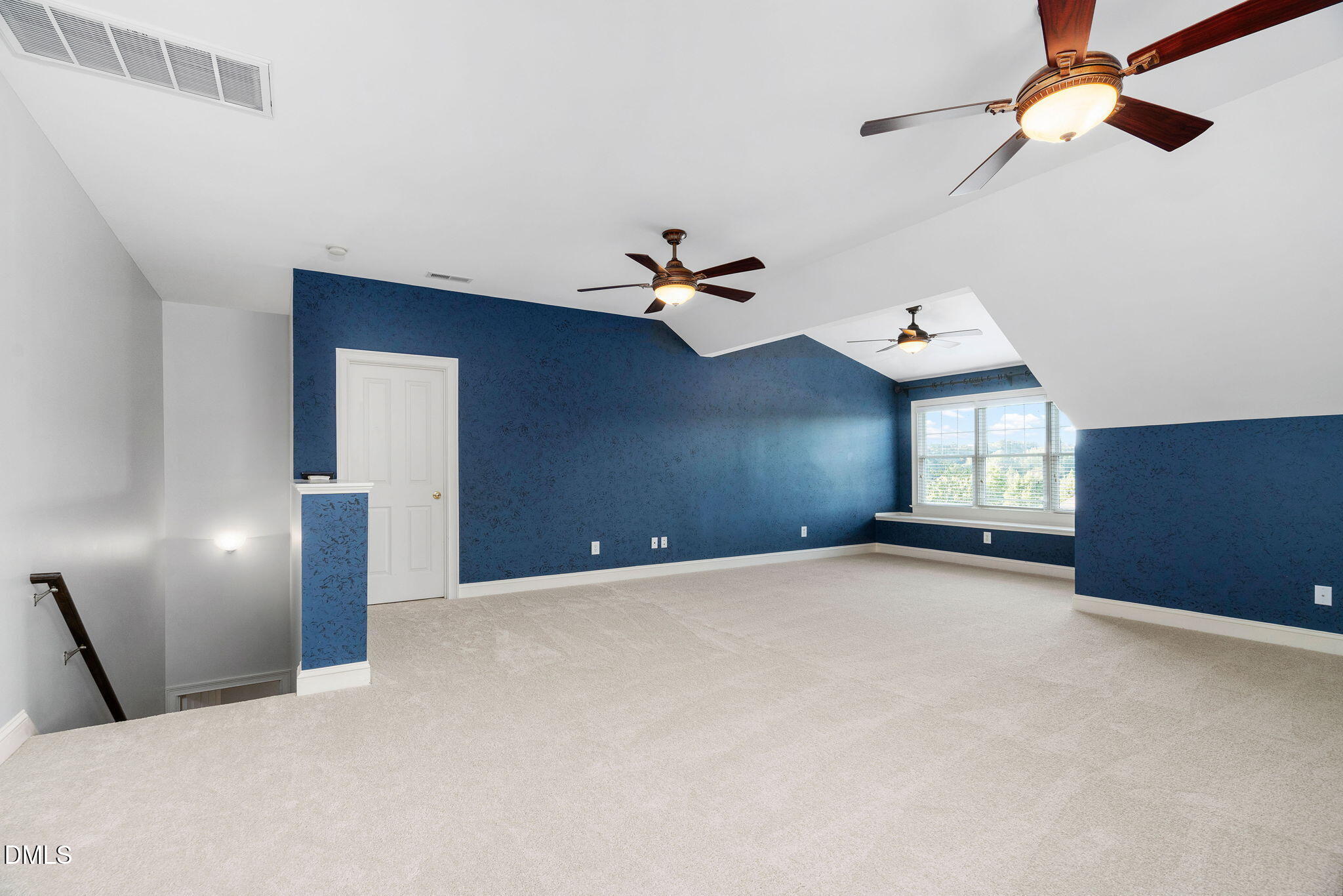 203 Walford Way