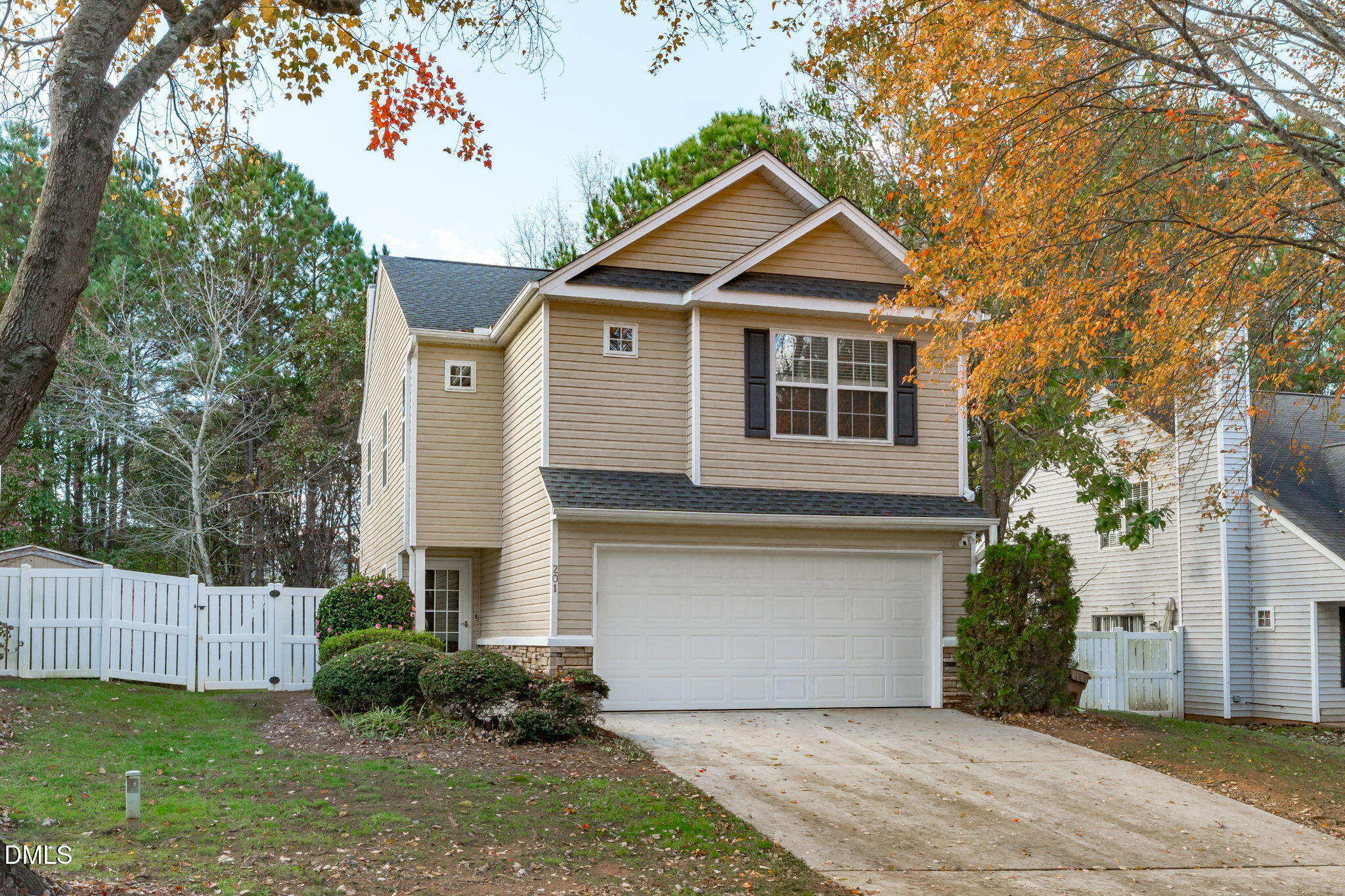 201 Adefield Lane