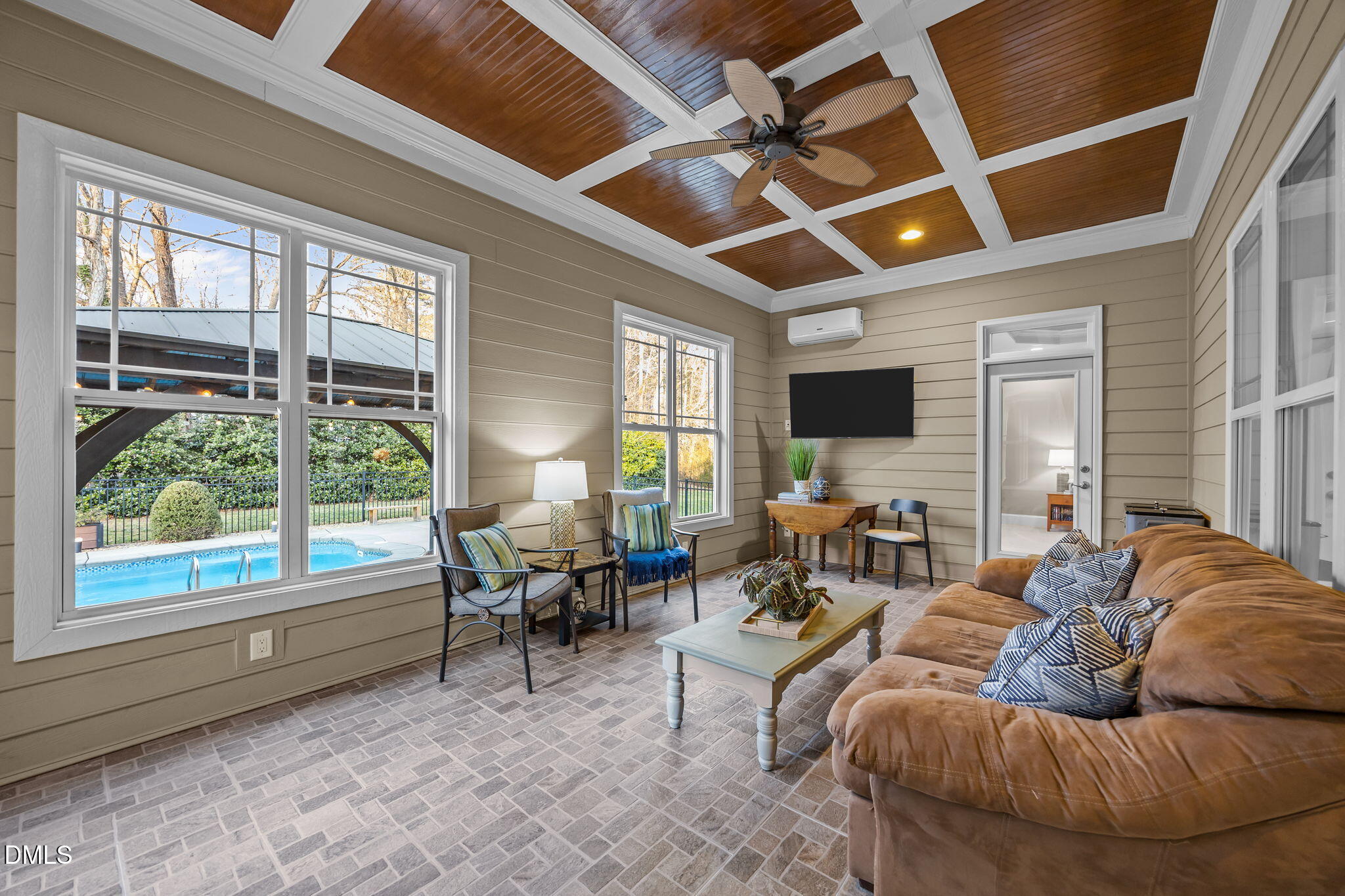 5700 Accipiter Court