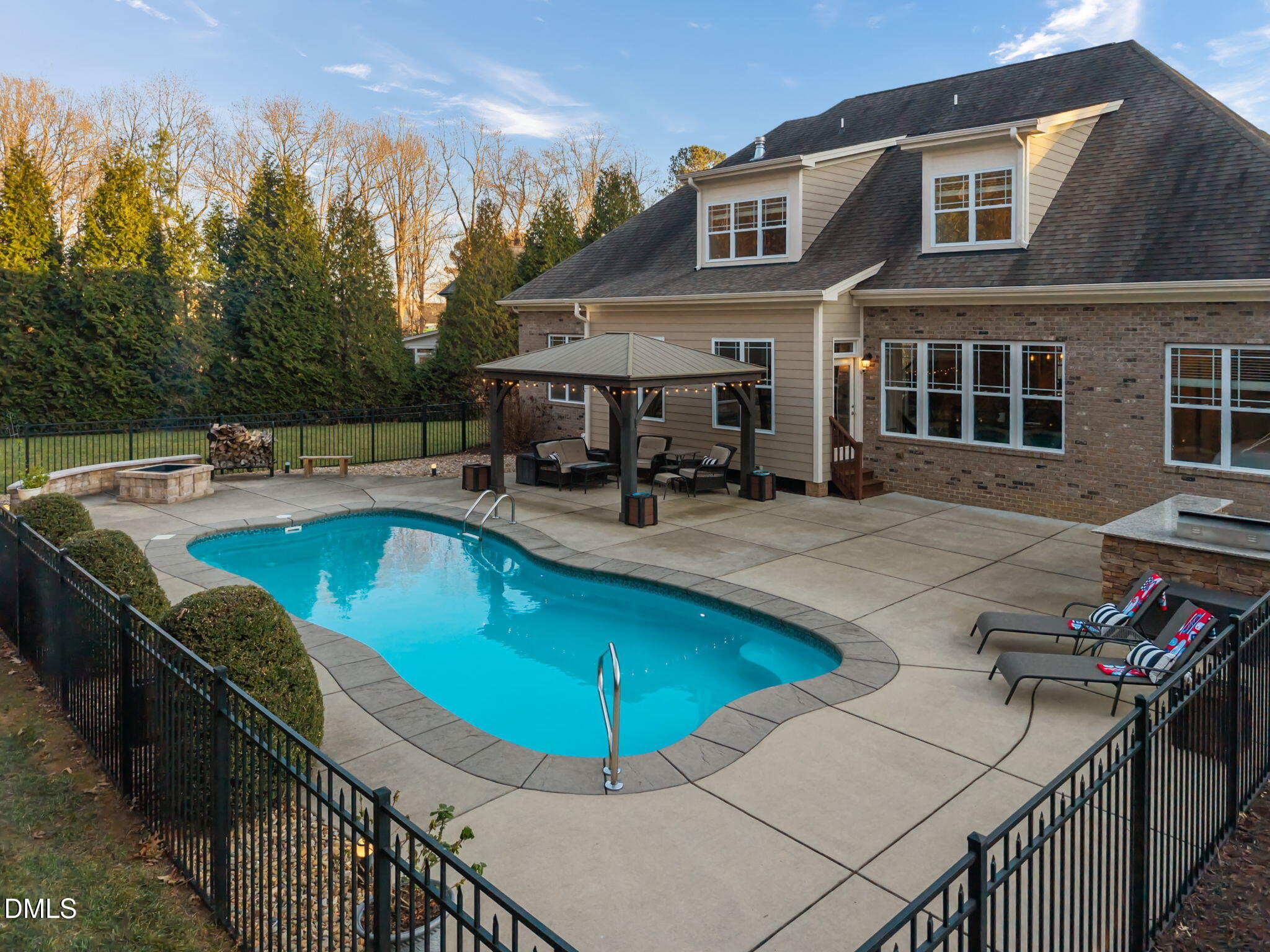 5700 Accipiter Court