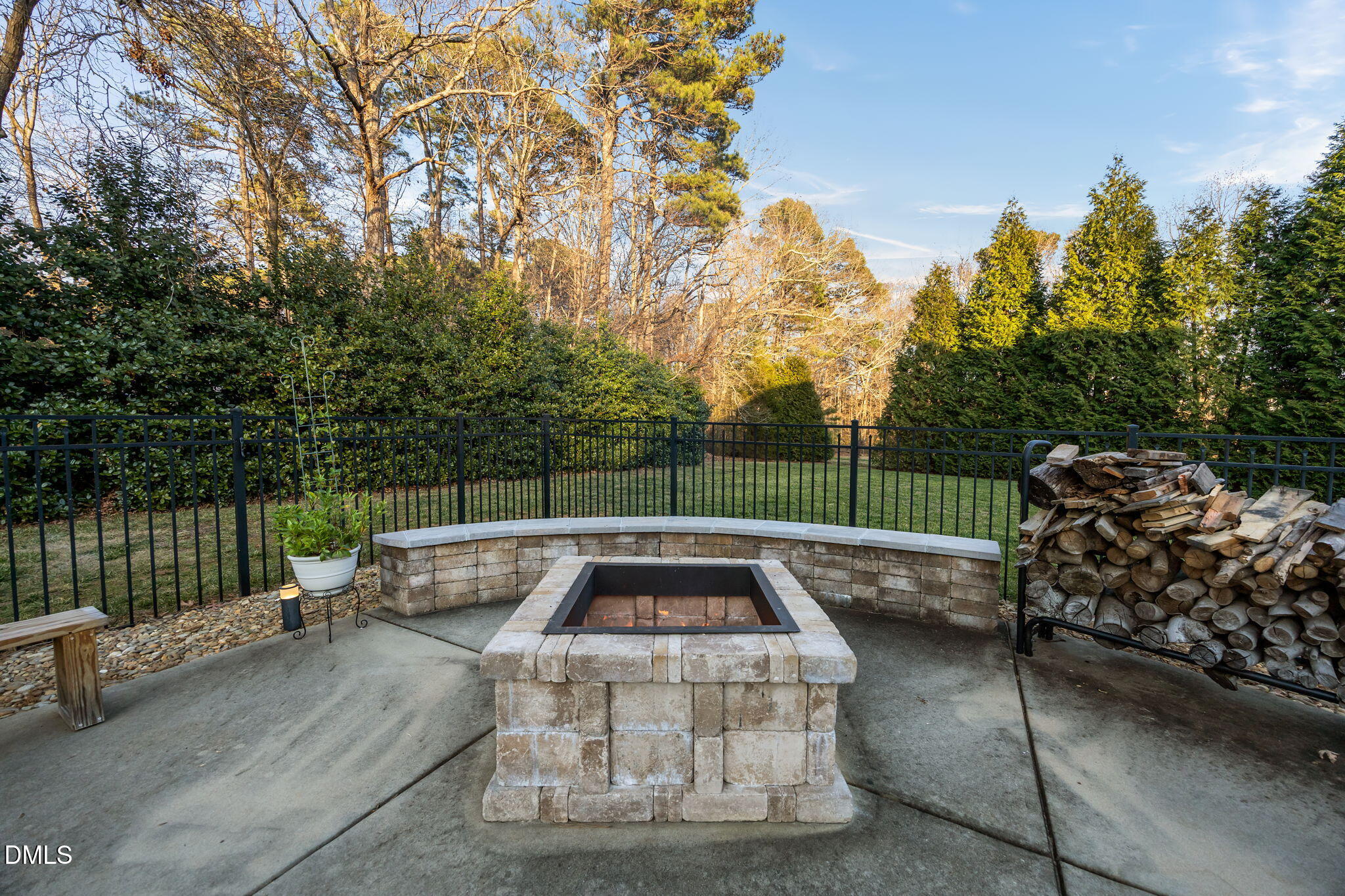 5700 Accipiter Court