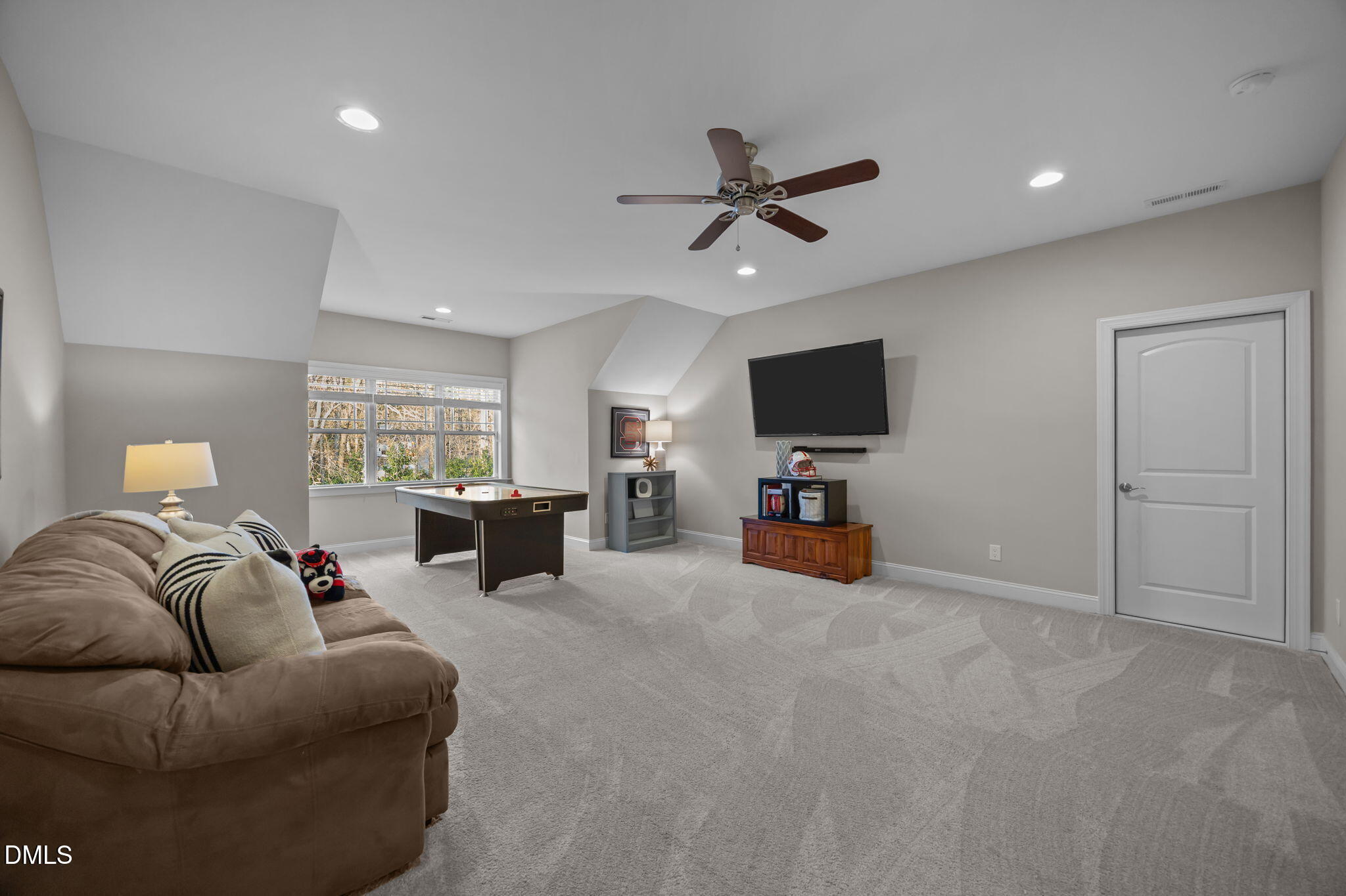 5700 Accipiter Court