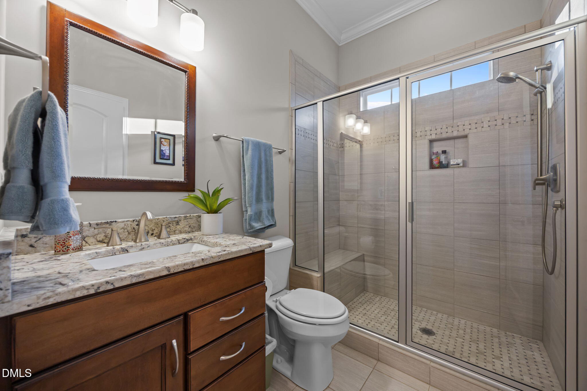 5700 Accipiter Court