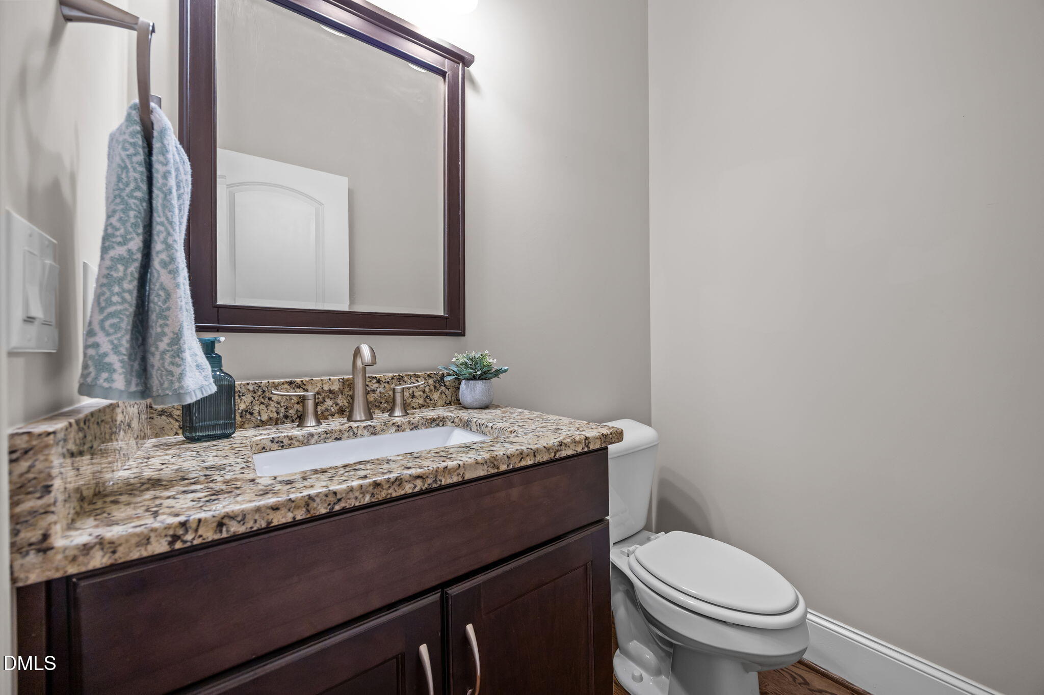 5700 Accipiter Court