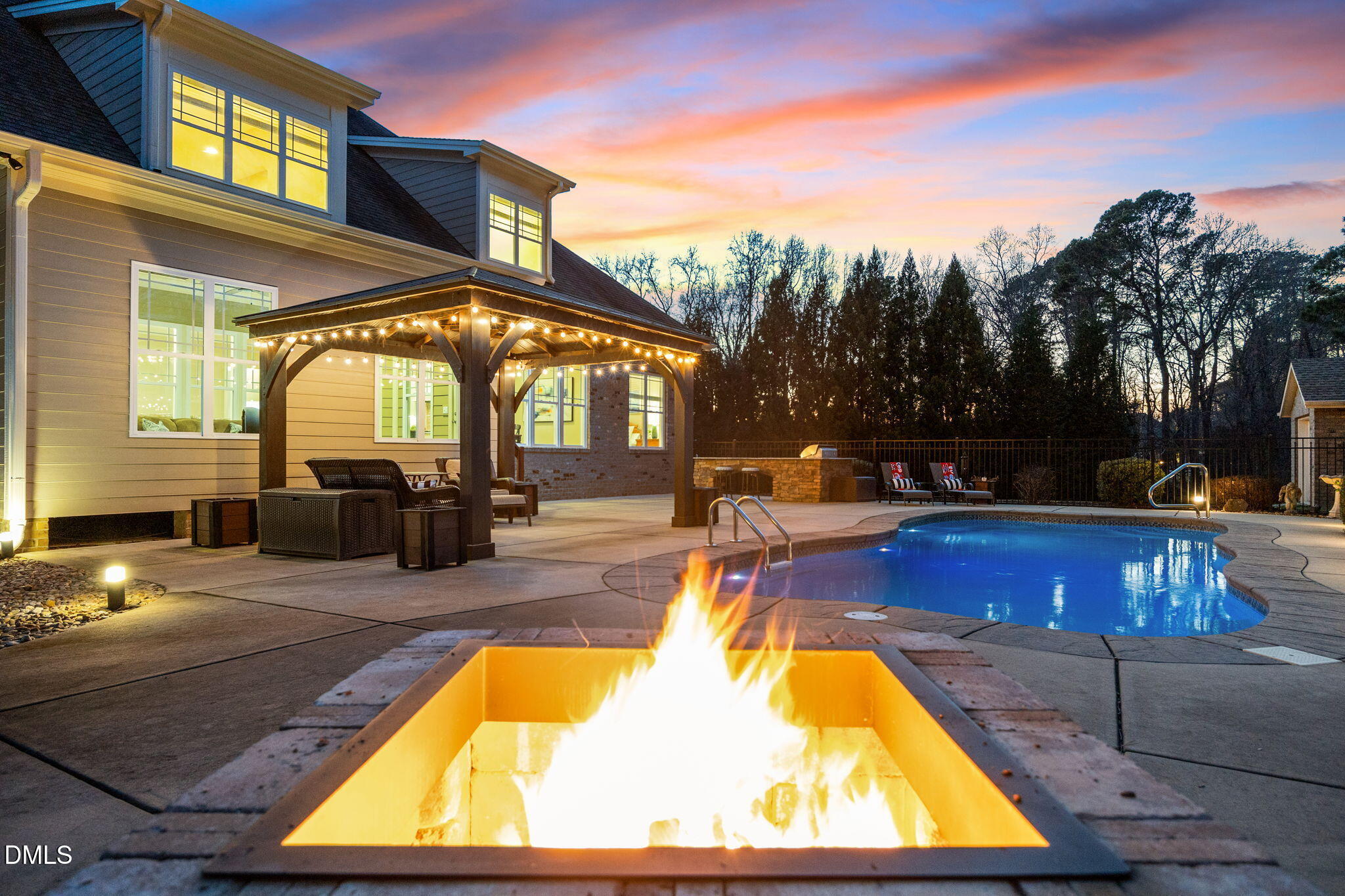 5700 Accipiter Court