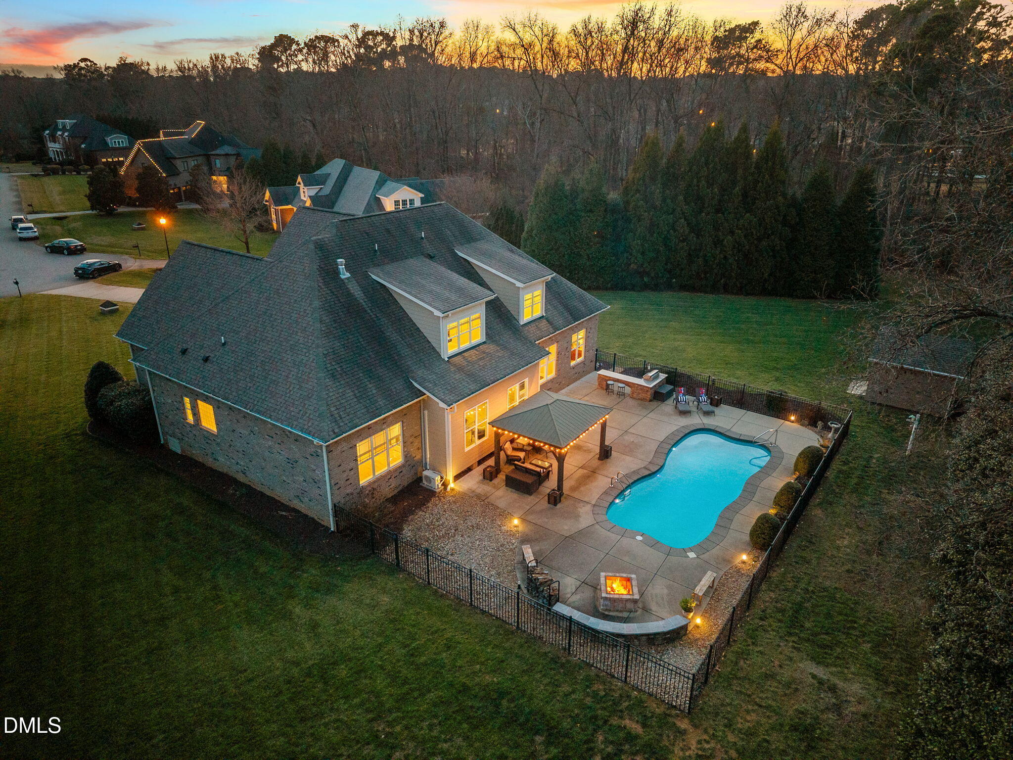 5700 Accipiter Court