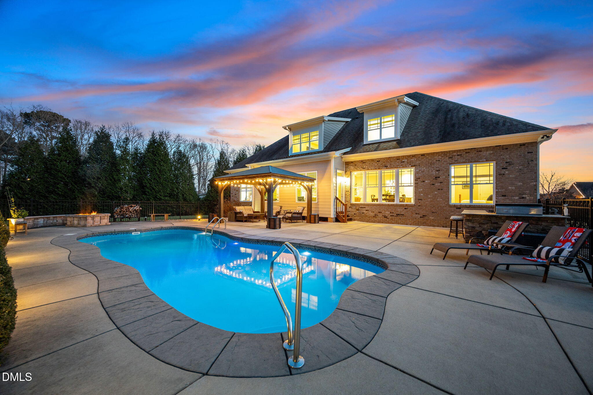 5700 Accipiter Court