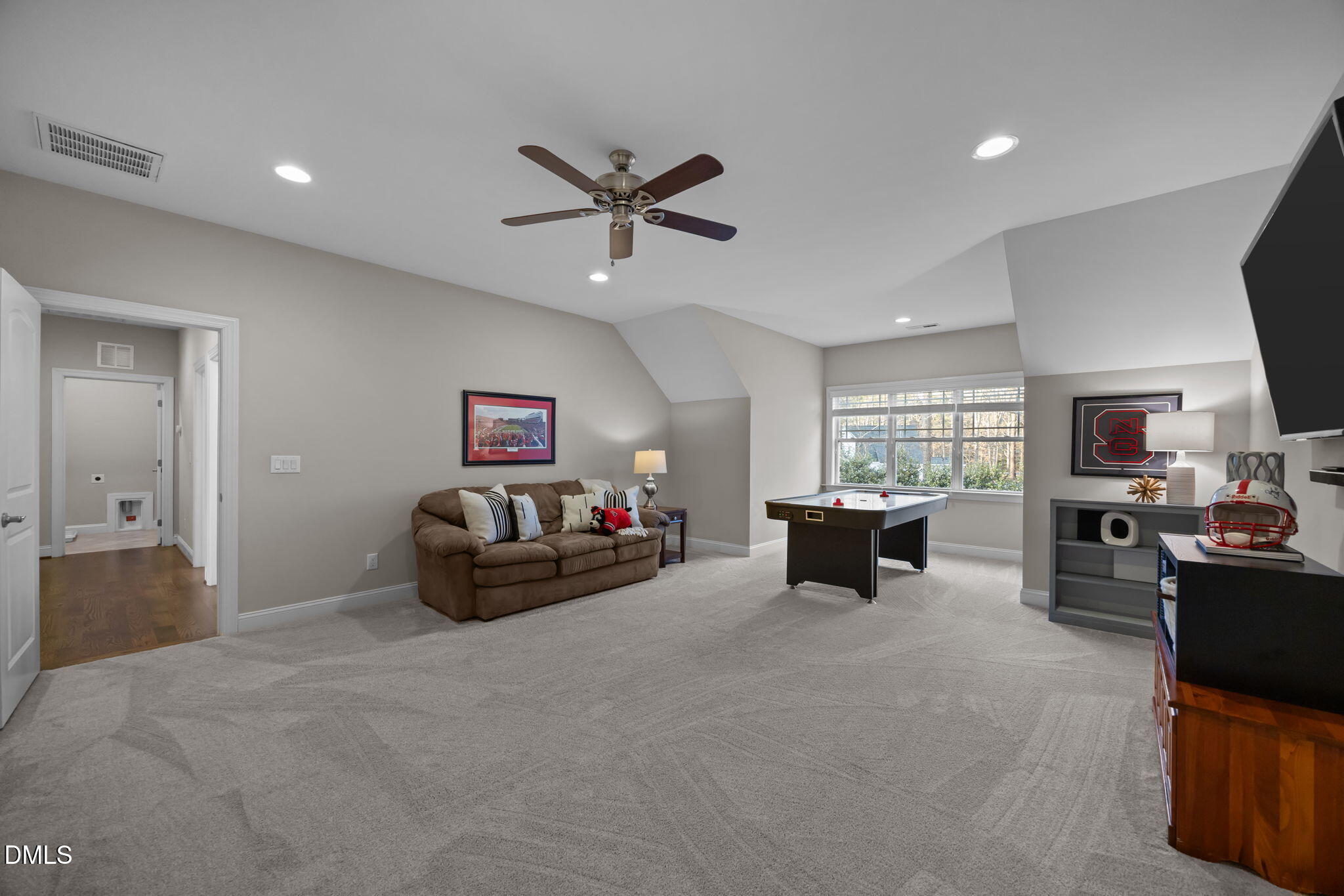 5700 Accipiter Court