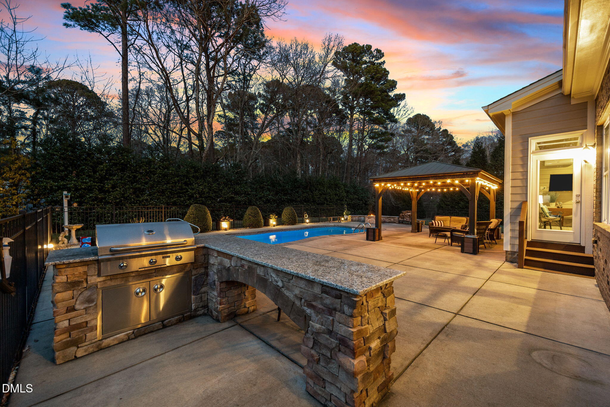 5700 Accipiter Court