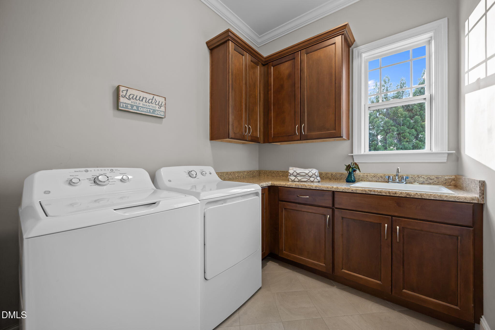 5700 Accipiter Court