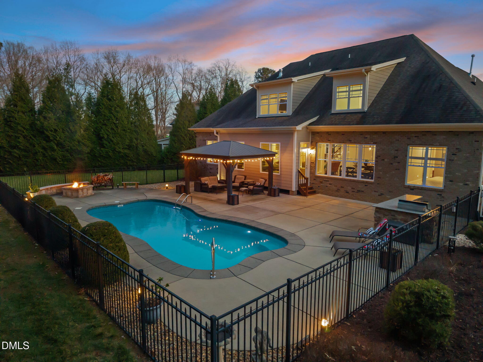 5700 Accipiter Court