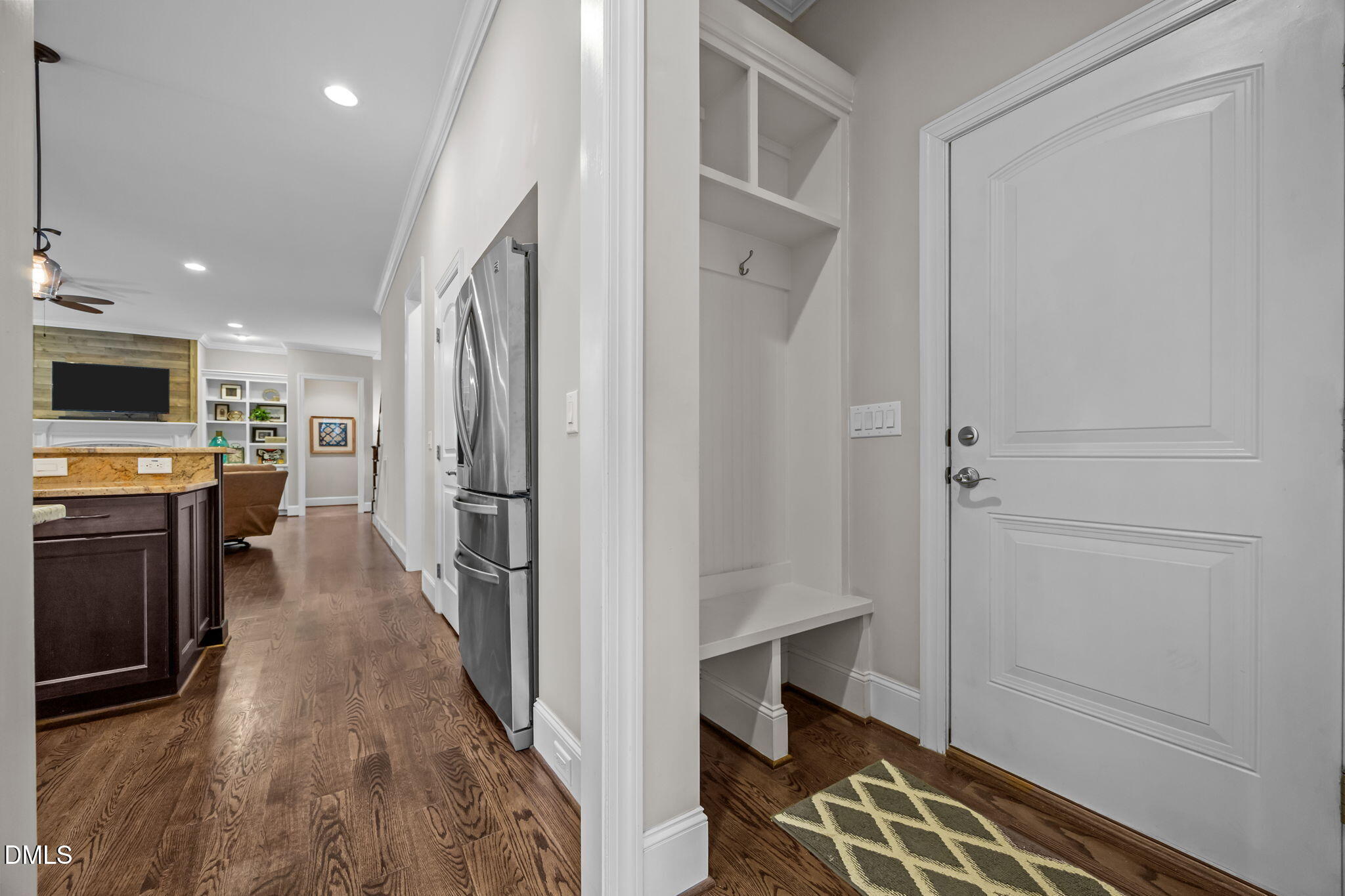 5700 Accipiter Court