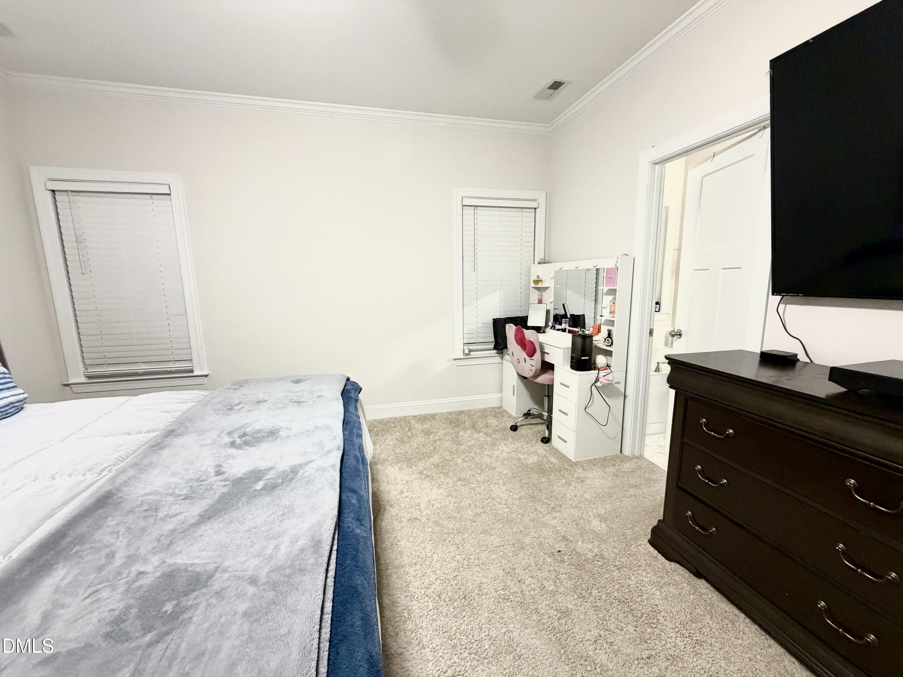 228 Ridgemoore Court