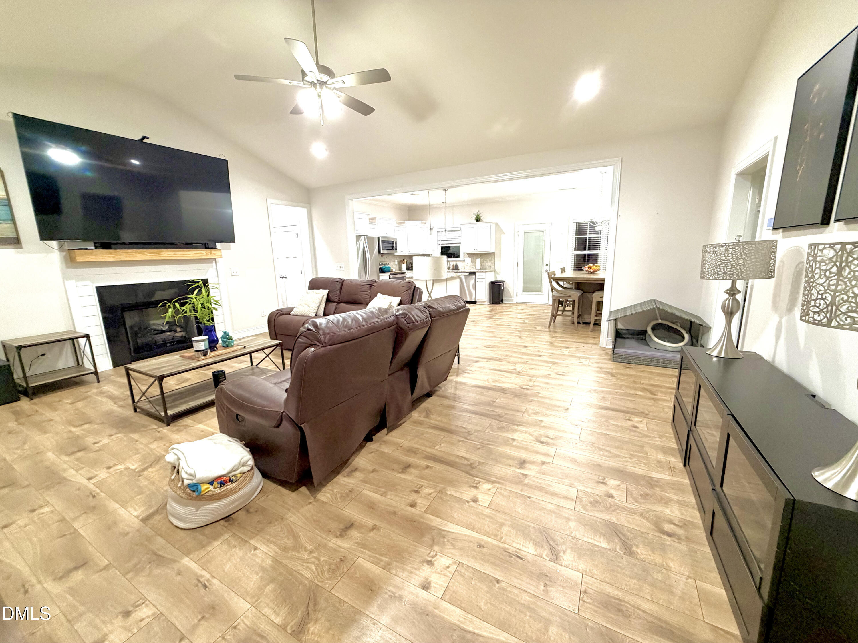 228 Ridgemoore Court